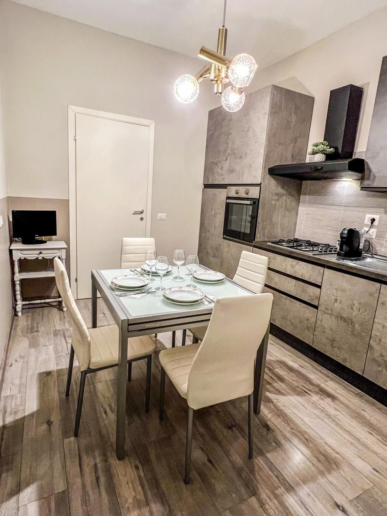 Appartement La Casa Bianca à Verceil Extérieur photo
